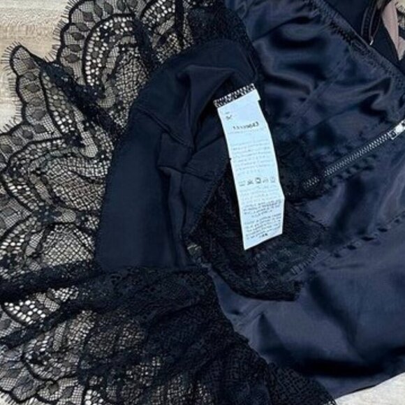 Sultry Satin & Lace Bustier Top – NWOT- Estimated Size S – MSRP $79 - Picture 12 of 14